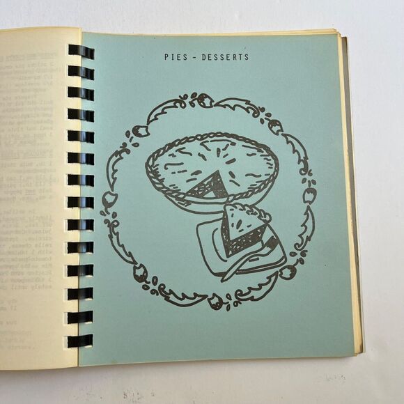 Vintage 1975 Cookbook 125th Anniversary Cook Book of Our Families Favorites - Picture 9 of 11
